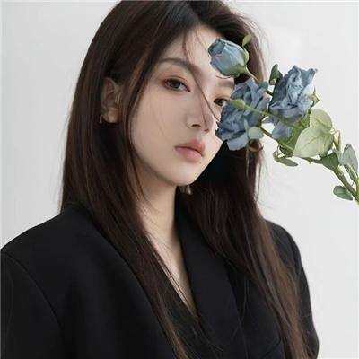 帕德玛瓦特封面